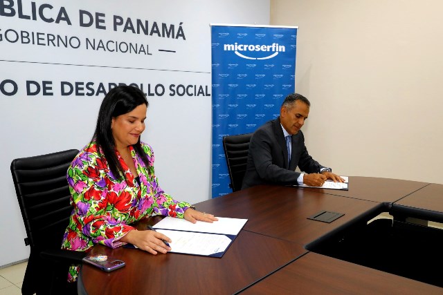 MIDES firma convenio con Microserfin para promover el emprendimiento entre los beneficiarios de los programas sociales