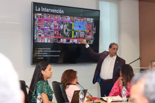 Presentan propuesta urbana y cultural para revitalizar Colón