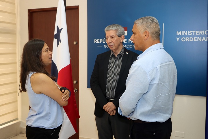 Presentan plan parcial de El Harino a equipo de Ordenamiento Territorial