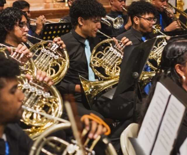 Integrantes de La Red de Orquestas y Coros Juveniles de Panamá cautivan al público durante concierto en la Catedral Metropolitana