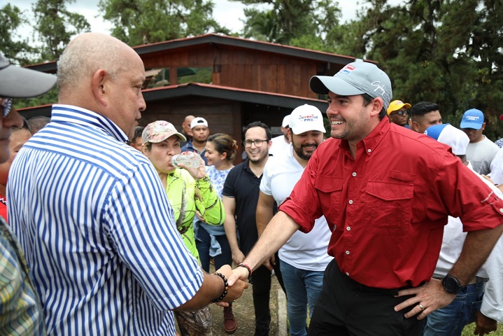 Voto2024: Gaby Carrizo y Crispiano Adames juntos en reunión de la estructura de la Juventud PRD