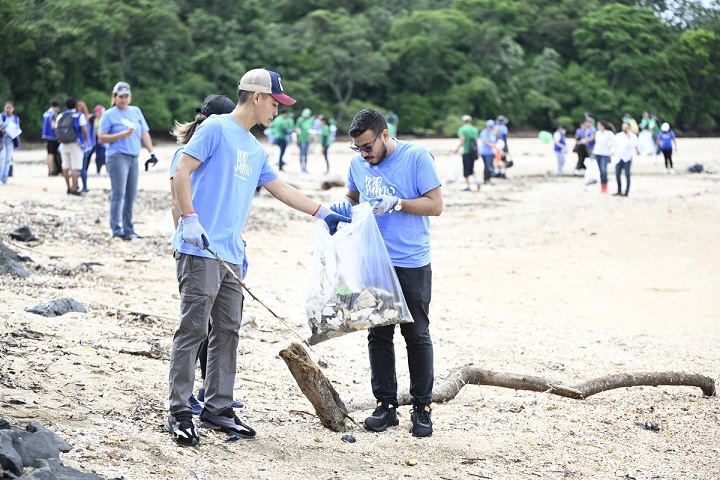 Me Sumo realizó exitosa limpieza de playa en Veracruz