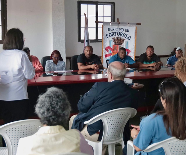 Plan de Reasentamiento de familias en Portobelo, Colón, es expuesto por la titular del Ministerio de Cultura   