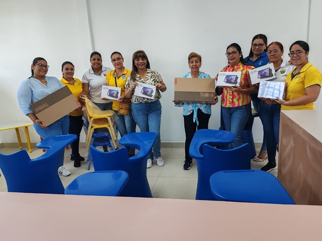 MEDUCA: Escuelas veragüenses reciben insumos educativos