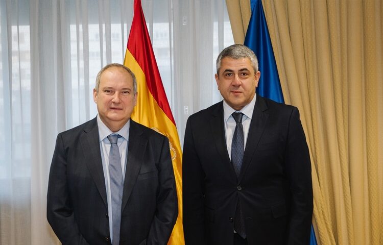 El Secretario General de la OMT, Zurab Pololikashvili, se reúne con el ministro industria y turismo de España, Jordi Hereu