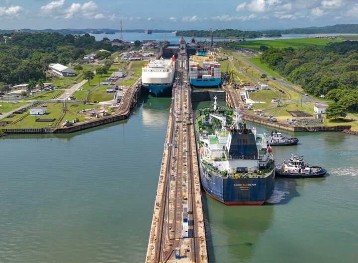 Canal de Panamá aumentará a 27 los tránsitos diarios a partir de este mes