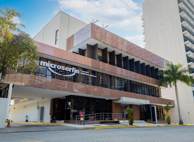 Moody’s y Microrate ratifican solidez financiera y compromiso de Microserfin con las microfinanzas en Panamá