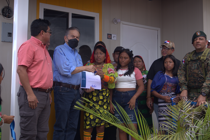 Moradores de la isla Gardí Sugdub, reciben su vivienda por parte del gobierno nacional en tierra firme