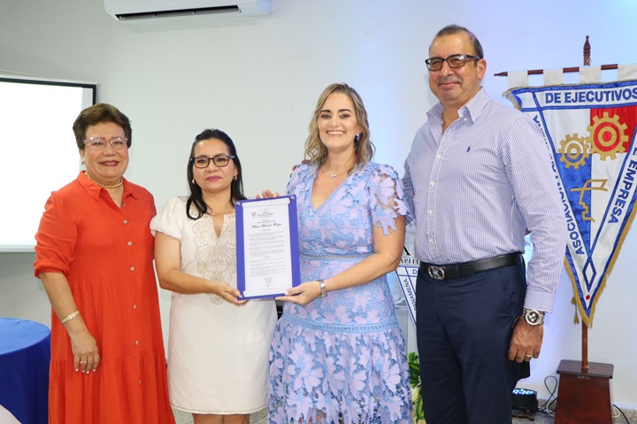 APEDE Capítulo de Chiriquí premia a Marta Alvarado Fonger, como la Mujer destacada 2024  