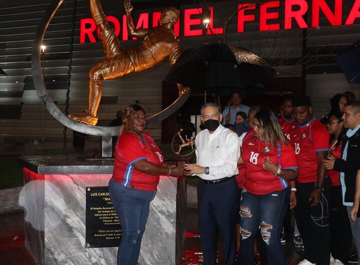 Presidente Cortizo Cohen hace entrega del remodelado Estadio Rommel Fernández Gutiérrez