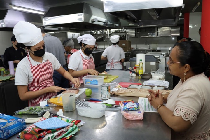 Veintidós colegios clasifican a la final de la Competencia Nacional de Química en la Cocina de la SENACYT