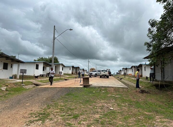 Viceministro Méndez inspecciona proyecto en Coclé y se reúne con autoridades locales en Azuero