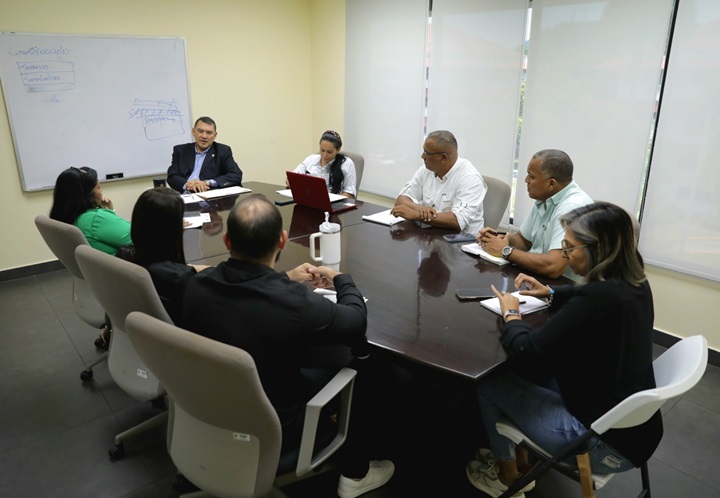 El MOP realiza primera reunión de trabajo para modernizar la ciudad de La Chorrera y brindar soluciones en materia vial