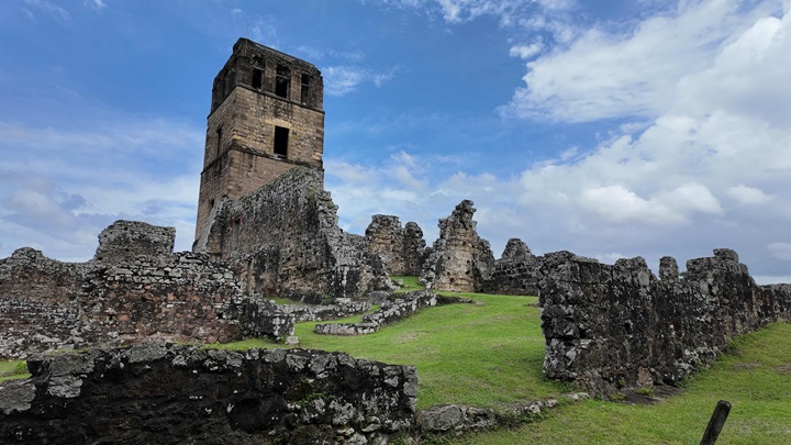 La SENACYT y el Patronato de Panamá Viejo realizaron el Café Científico‘Ciencia en Panamá Viejo: Arqueología, Restauración, Conservación e Historia’